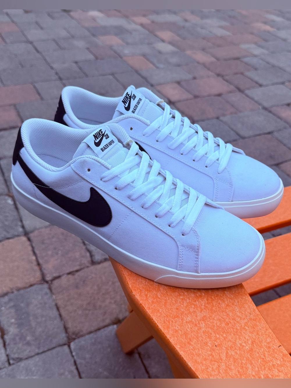Mens Nike SB Blazer Vapor White Black Low Top Skateboard Sneakers US Size 11 NEW